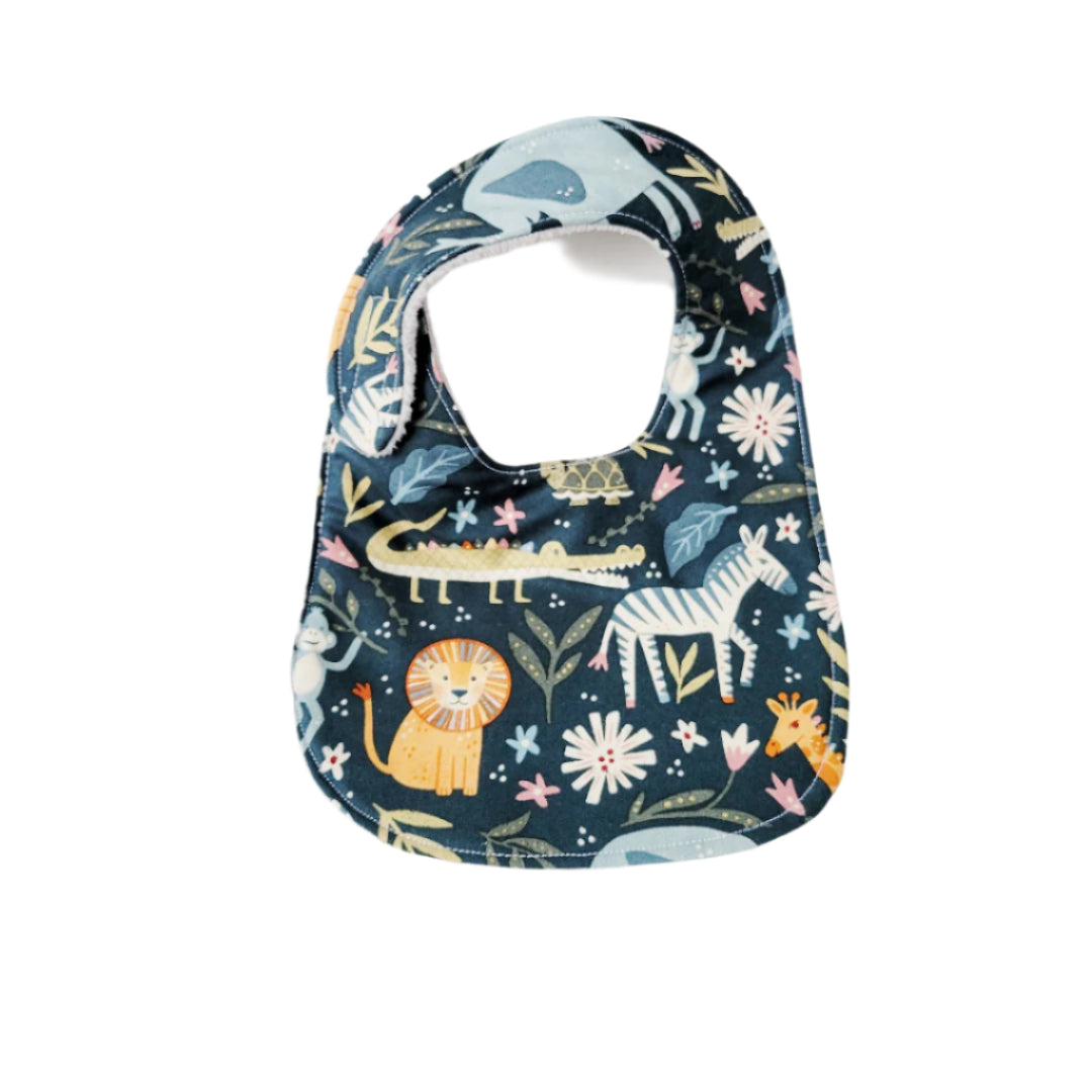 Welcome to the Jungle Bib – A soft, absorbent baby bib with side closure Velcro. Perfect for feedings, drool protection & everyday comfort.

